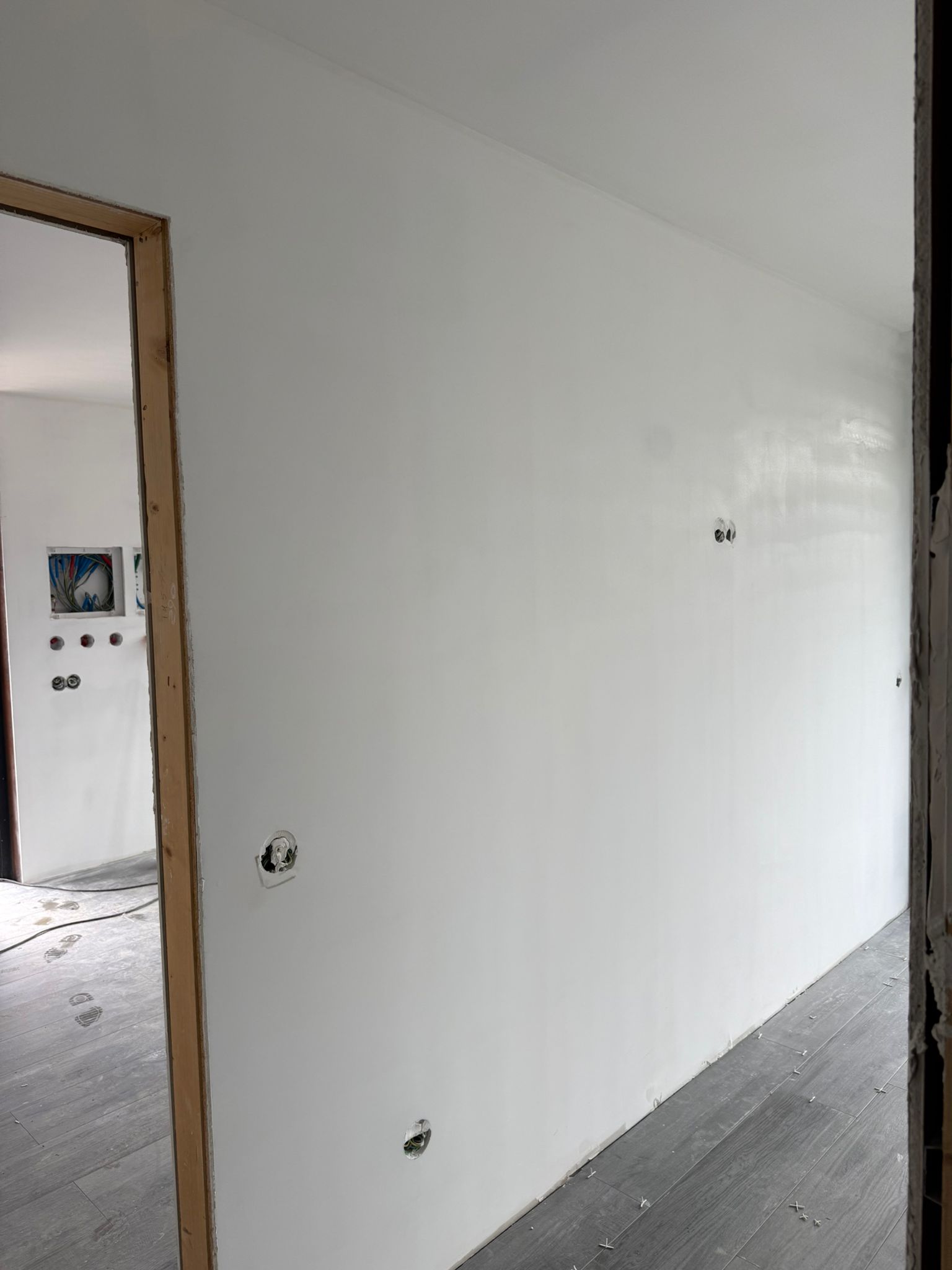 d7038fe6-f4b6-448b-bad9-114dddc58051